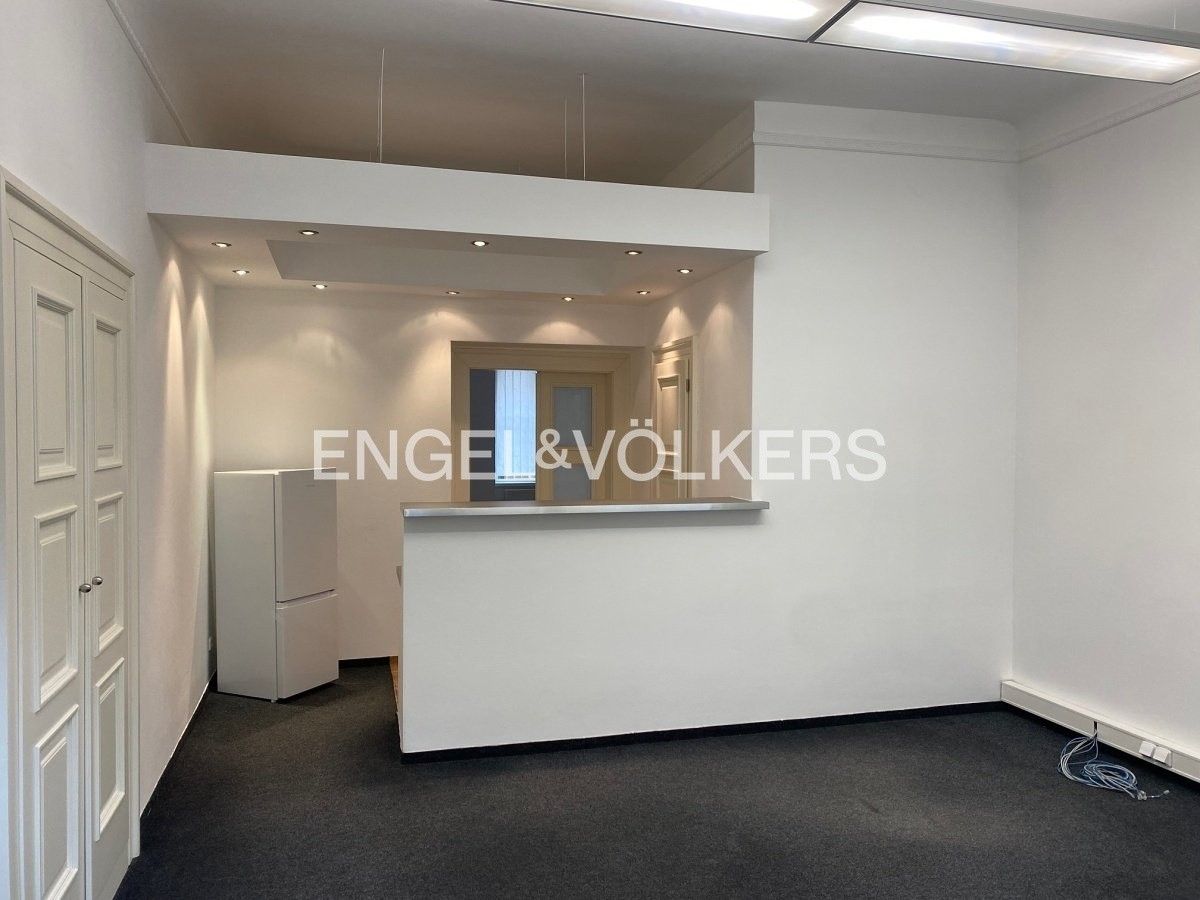 Pronájem komerční - Na bělidle, Praha, 60 m²