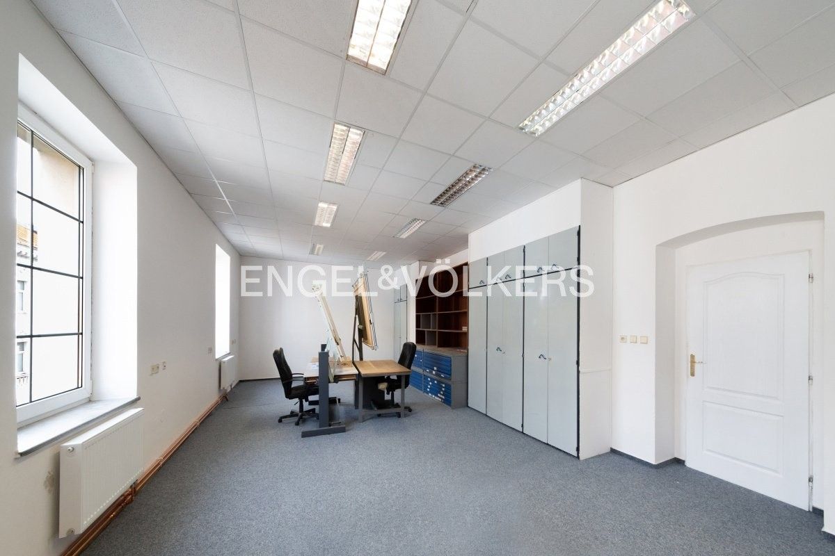 Pronájem kancelář - Barrandova, Plzeň, 58 m²