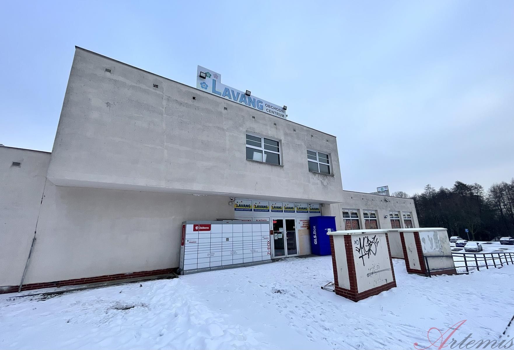 Pronájem obchodní prostory - Ladova, Havířov, 1 587 m²