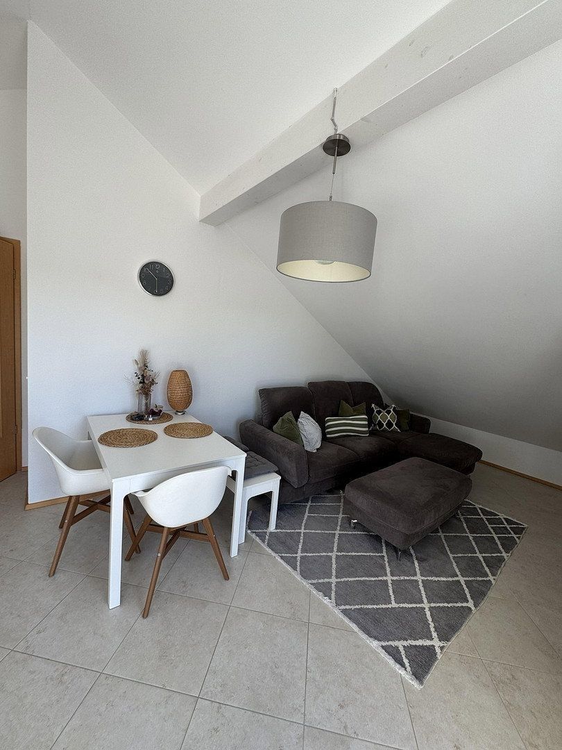 2+1, Wiesenweg 16 Grafing Schammach Bayern 85567, 51 m² - 2