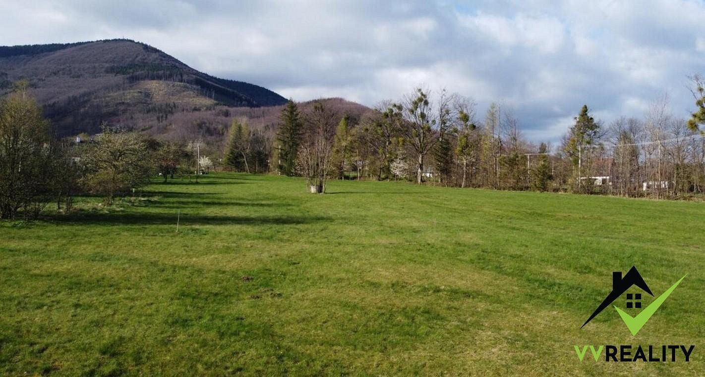 Louka, 11 349 m²