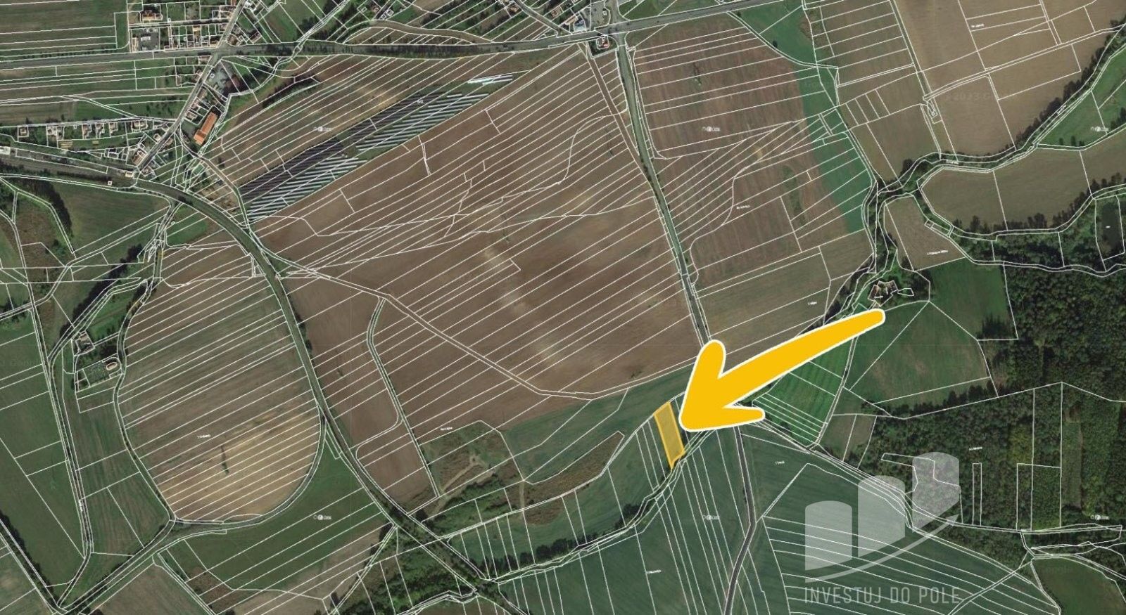 Prodej zemědělský pozemek - Lišany, 1 750 m²