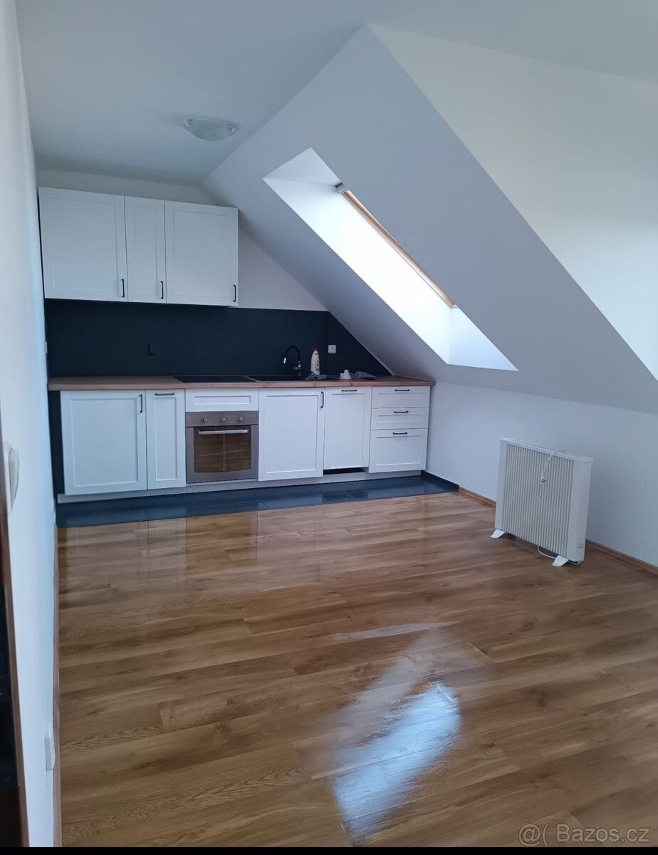 Byty, Slavkov u Brna, 684 01