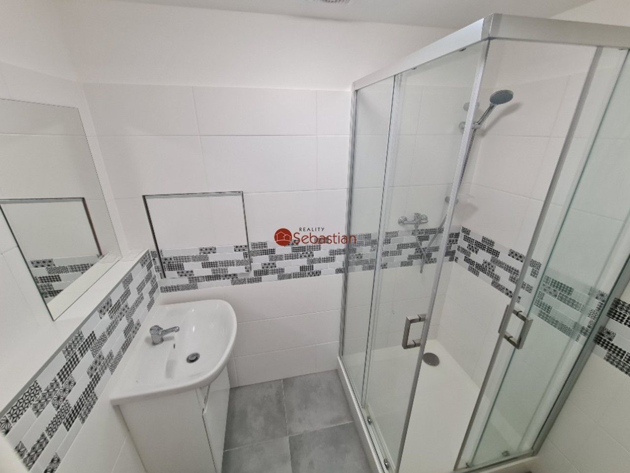 Pronájem byt 3+1 - Antonína Sochora, Teplice, 61 m²