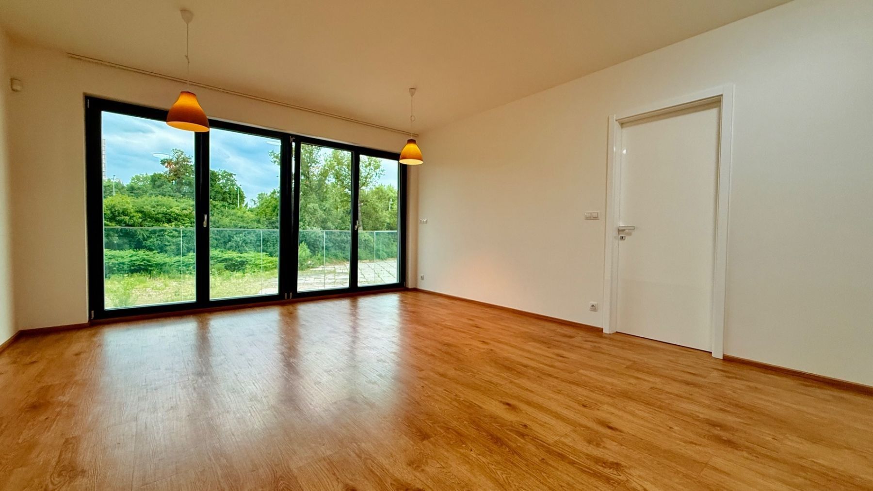 Prodej byt 3+kk - Vojenova, Praha - Libeň, 84 m² - 5