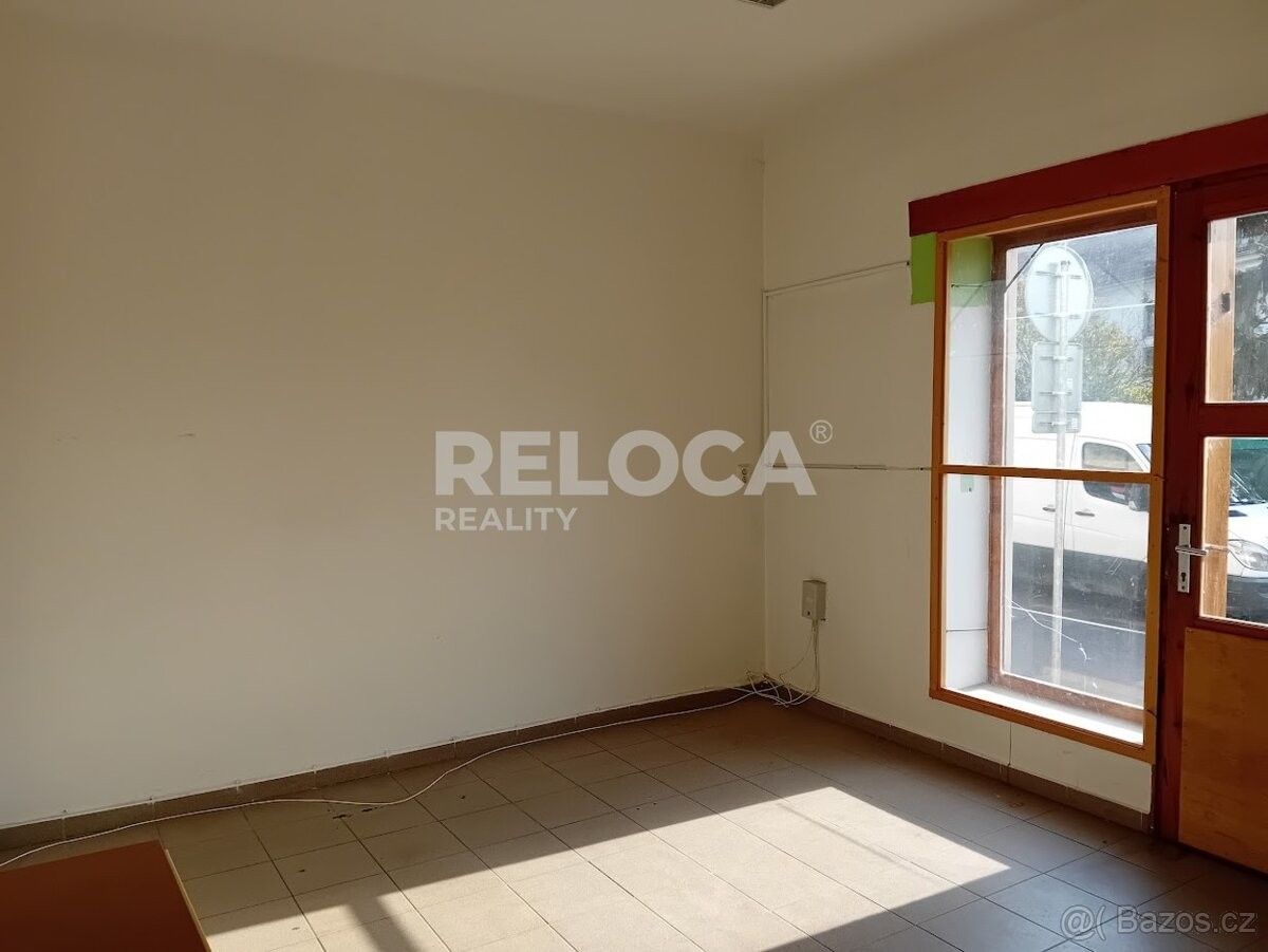 Pronájem obchodní prostory - Lysá nad Labem, 289 22