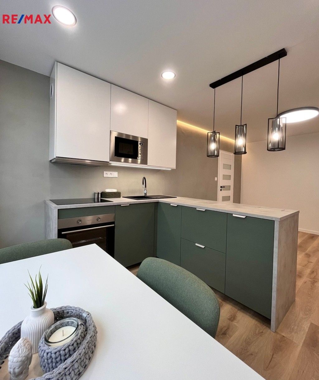 Prodej byt 2+kk - Sídliště Plešivec, Český Krumlov, 43 m²