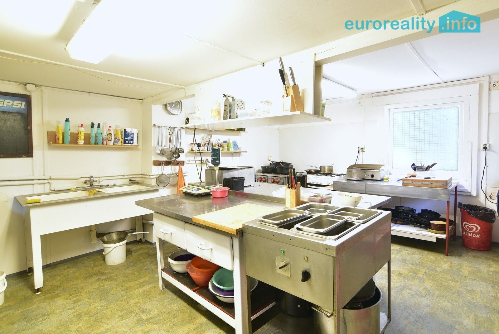 Prodej restaurace - Doksy, 196 m² - 5