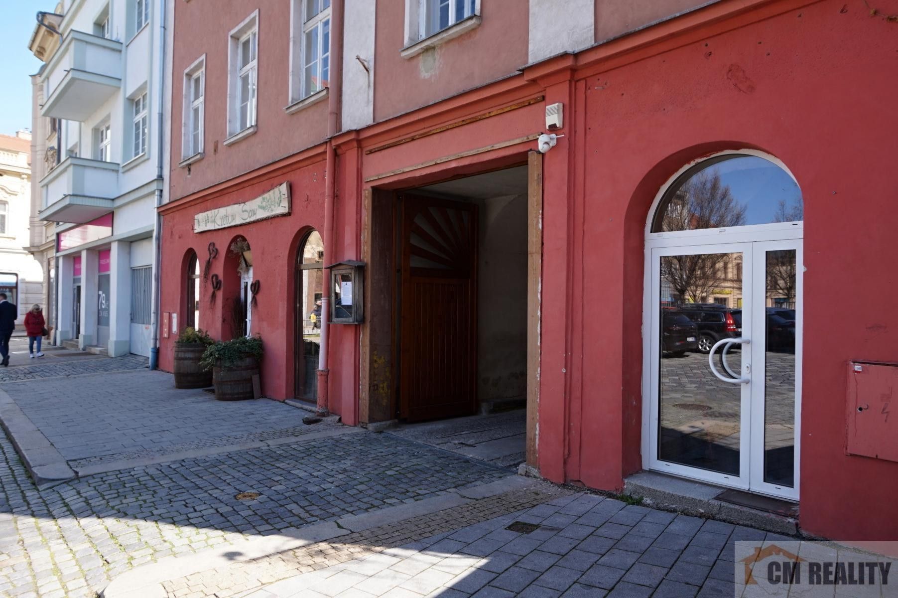 Obchodní prostory, nám. Edmunda Husserla  , Prostějov, 56 m²