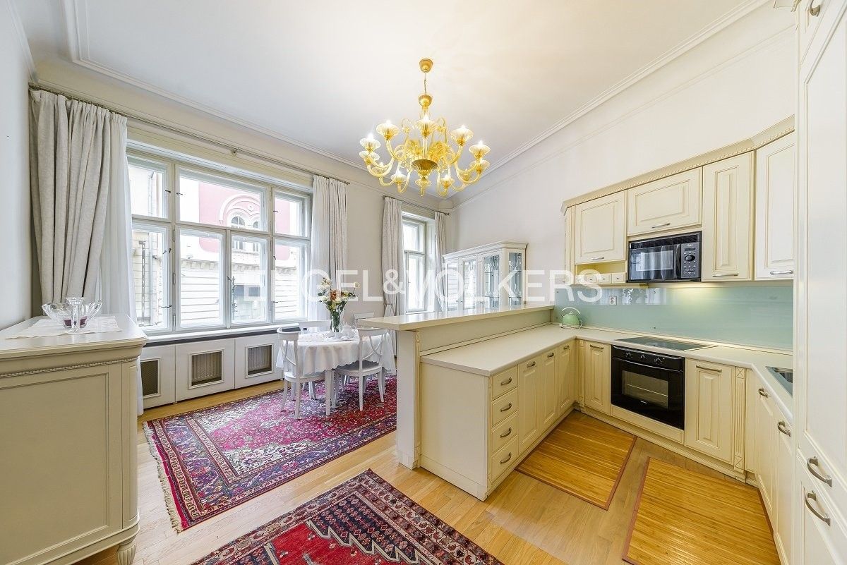 4+kk, Truhlářská 1107, Praha Nové Město, 120 m² - 1