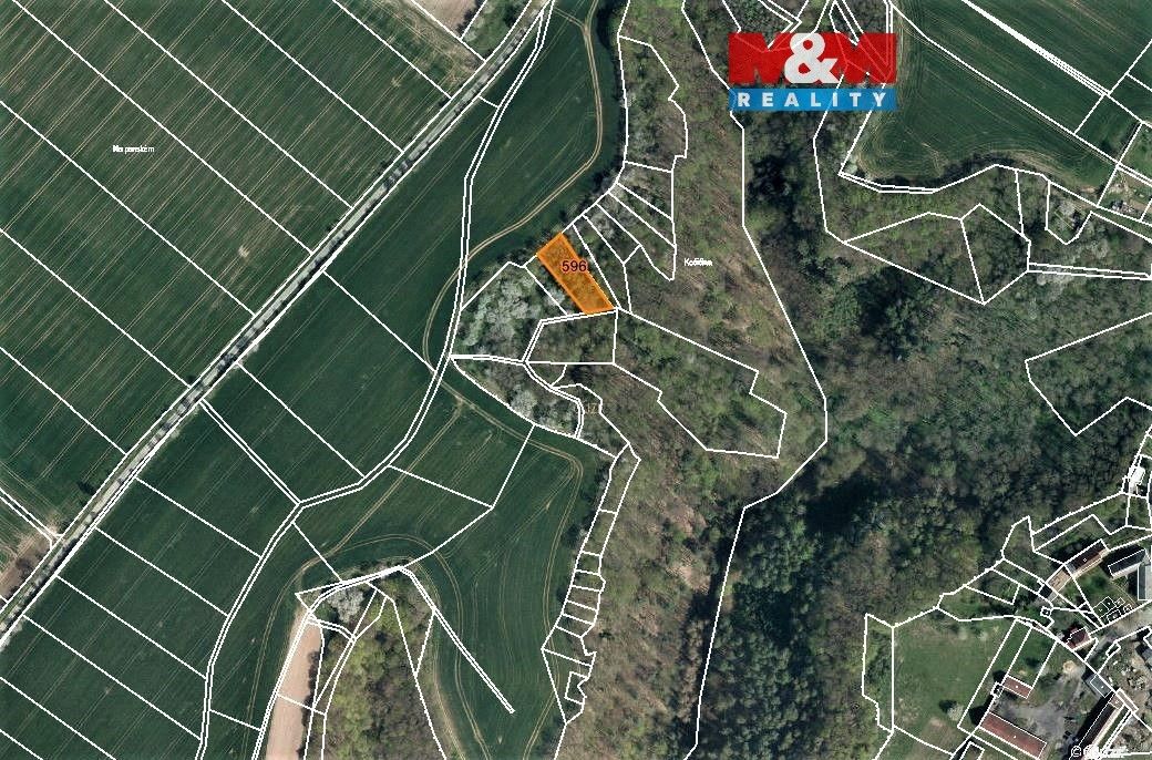 Prodej pozemek pro bydlení - Chorušice, 277 35