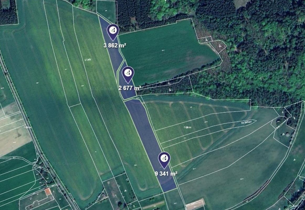 Zemědělský pozemek, 15 880 m²