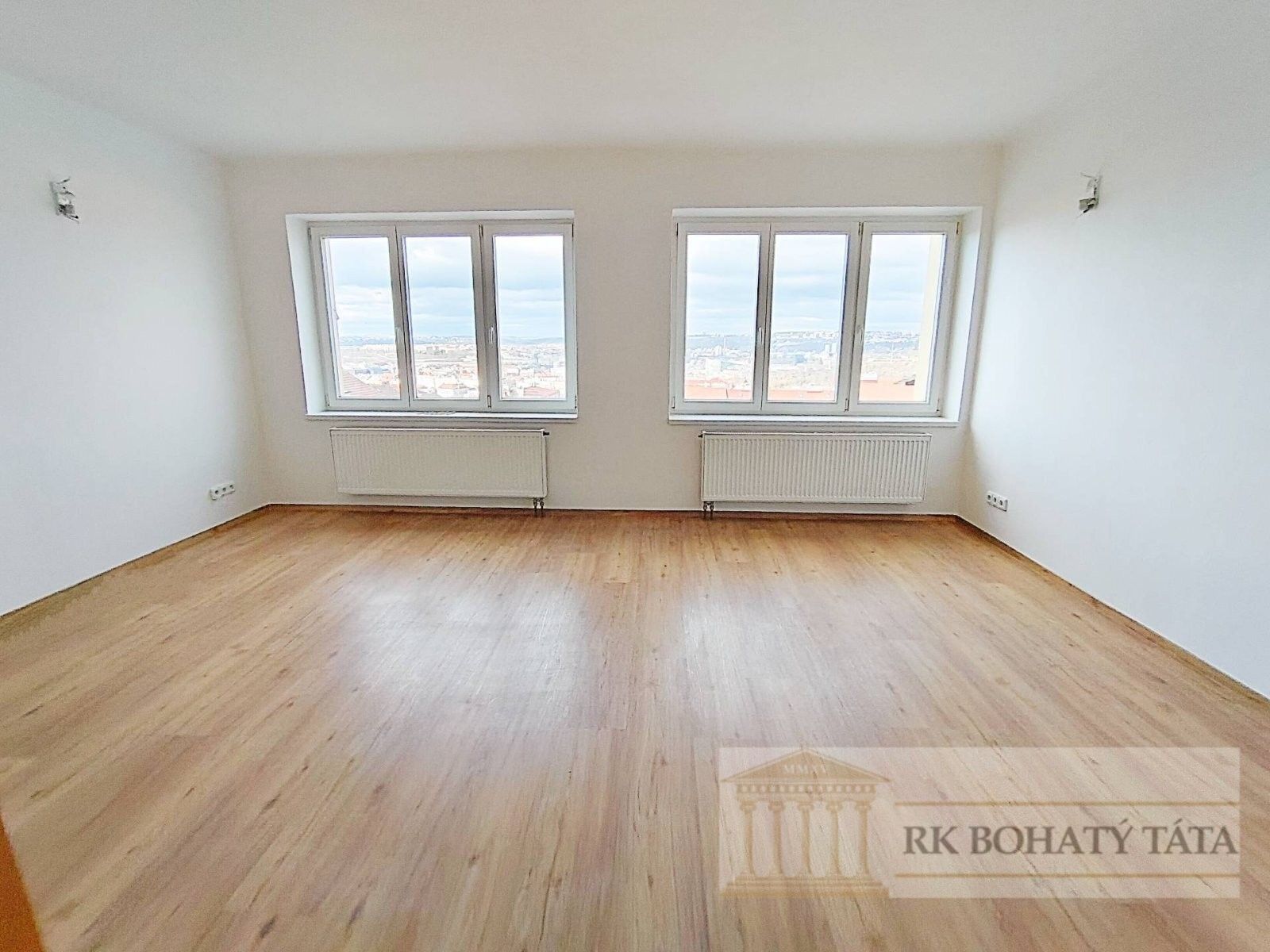 Pronájem byt 1+kk - Kubelíkova, Praha, 35 m²