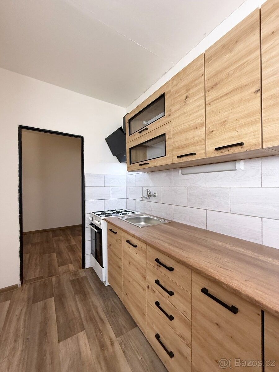 Byty, Chomutov, 430 04