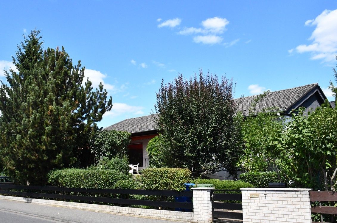 Rodinné domy, , Hessen, 176 m² - 1