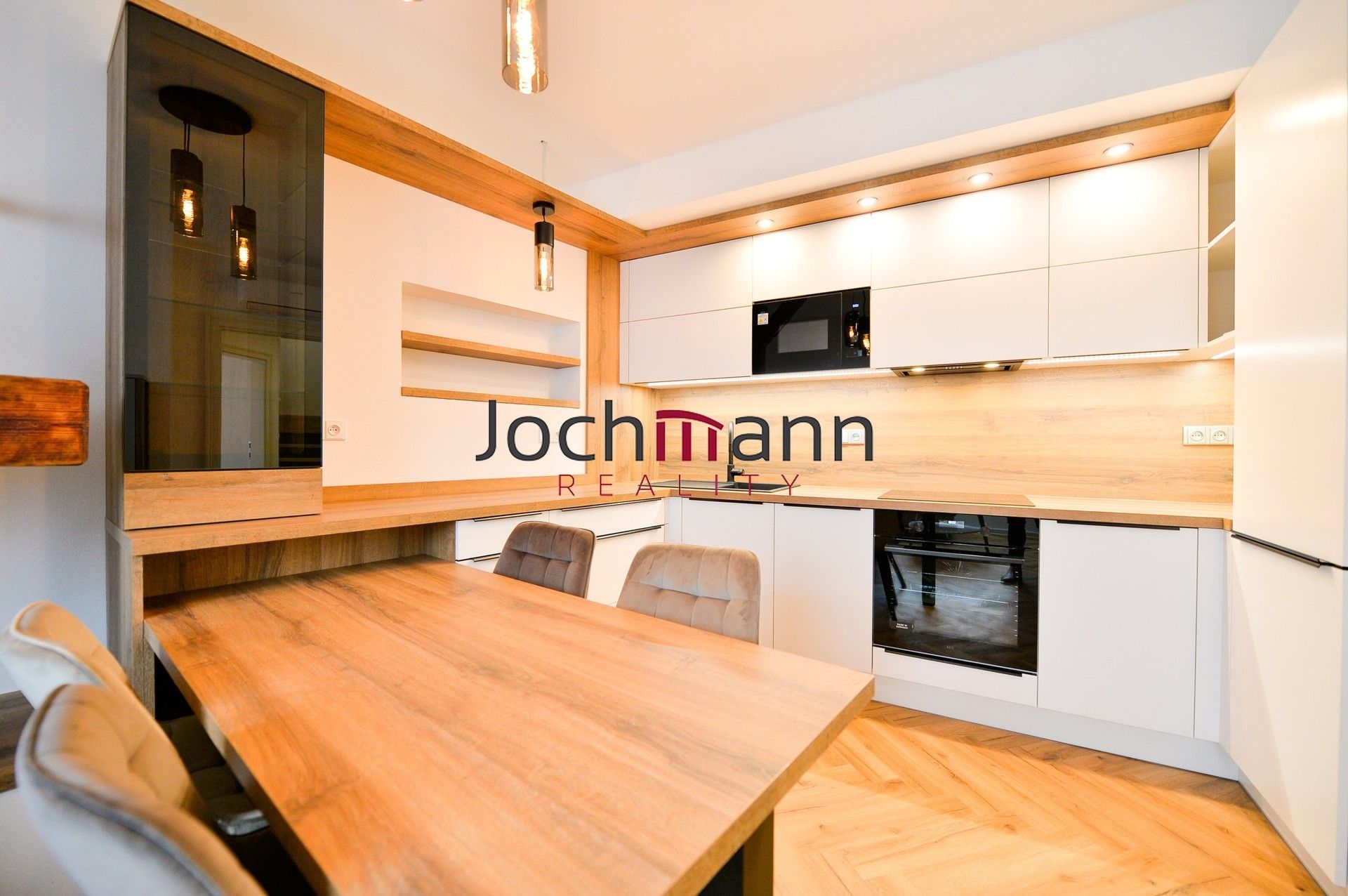 Pronájem byt 3+kk - Na Sadech, České Budějovice, 80 m²