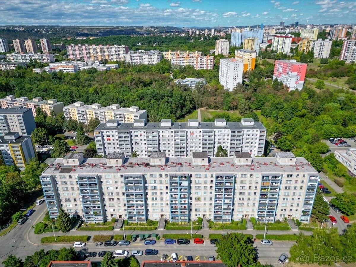 1+1, Praha, 143 00, 31 m²