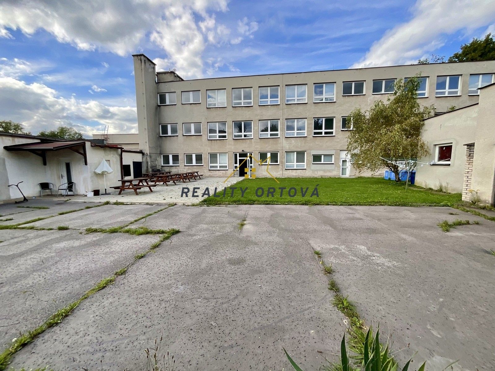 Ubytovací zařízení, U Stadionu, Jablonné v Podještědí, 1 m²