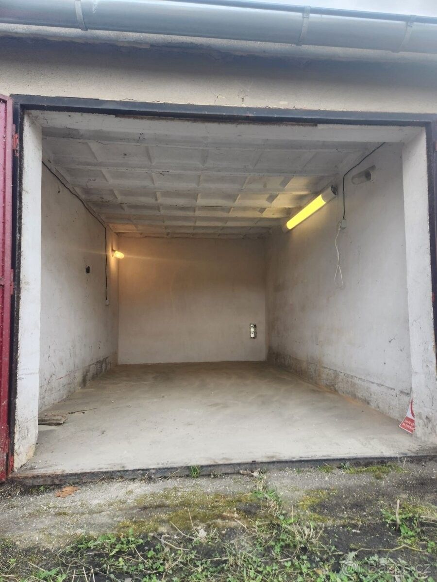 Pronájem garáž - České Budějovice, 370 01