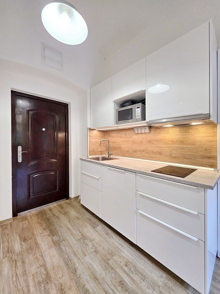Byt 2+kk · 32 m² · Praha - Vinohrady, okres Praha 2, Hlavní město Praha - 3