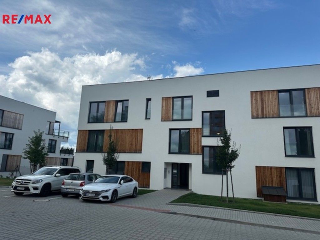 1+kk, Potoční, Hluboká nad Vltavou, 62 m²