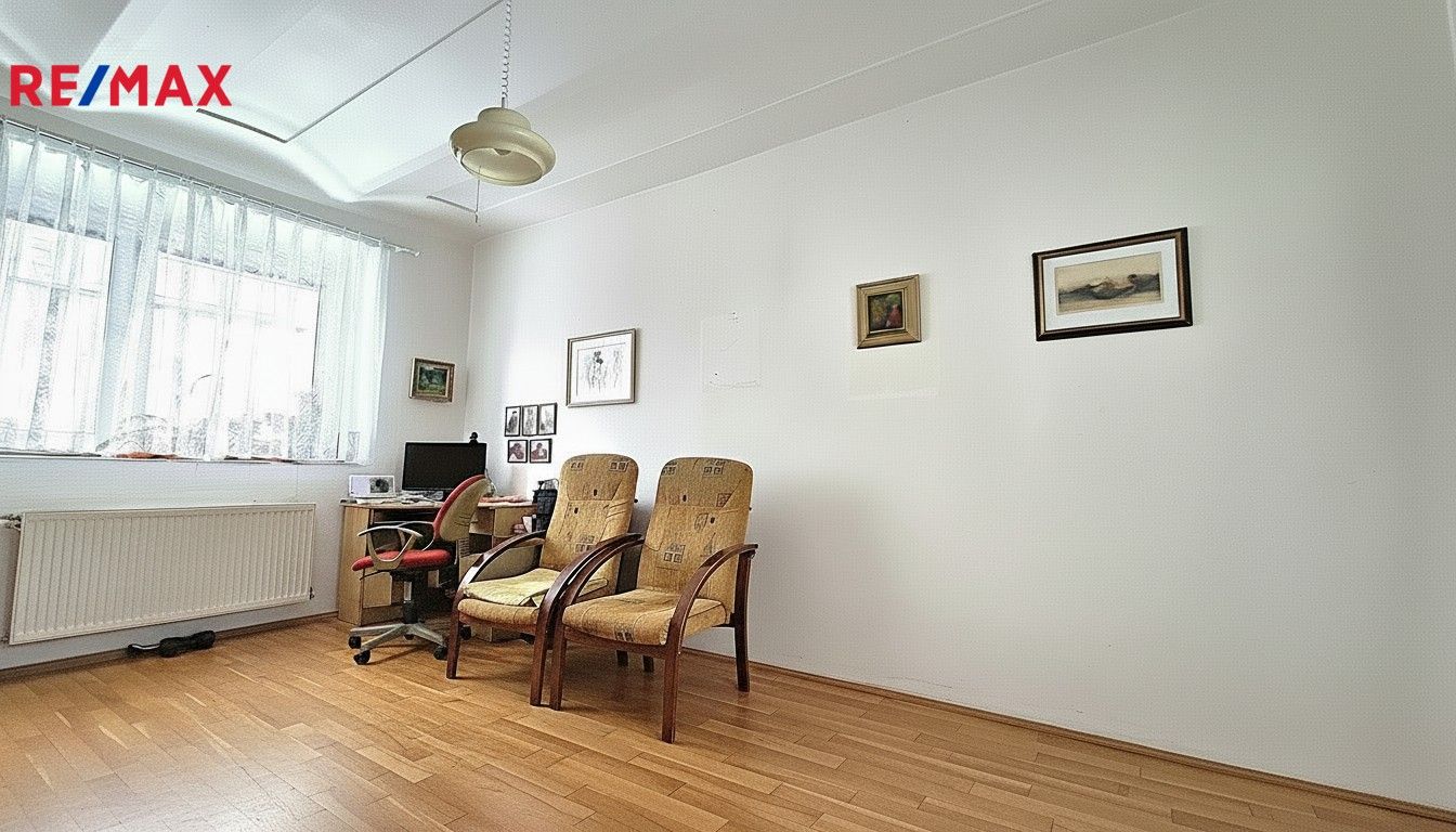 Pronájem rodinný dům - V Edenu 236, Peruc, 90 m²