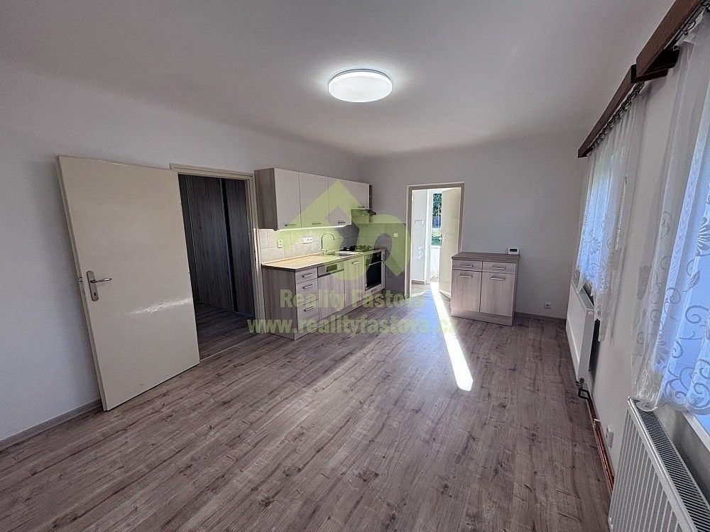 Pronájem byt 2+kk - Polní, Rokycany, 41 m² - 5