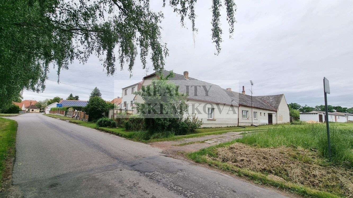 Prodej rodinný dům - Nákří, 567 m²