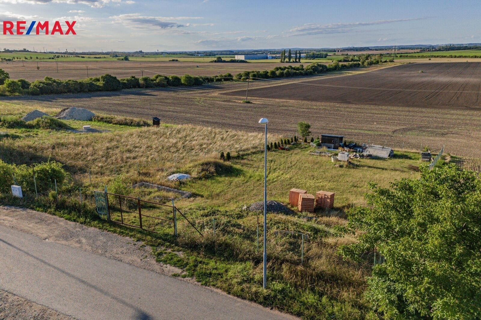 Prodej pozemek pro bydlení - Vykáň, 1 m²