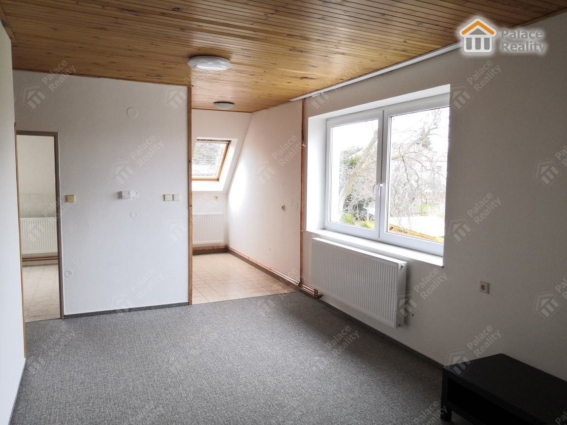 2+kk, Františka Halase, Hradec Králové, 65 m²