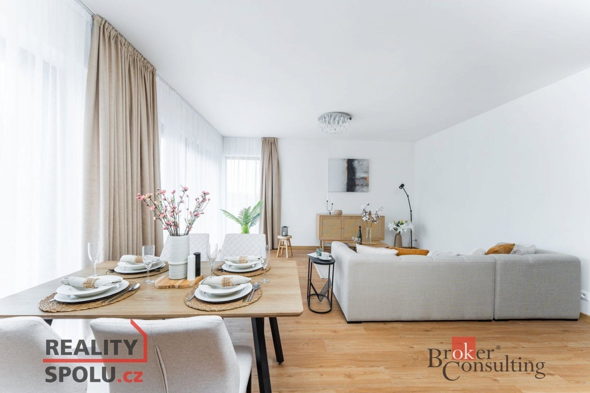 Prodej rodinný dům - Východní, Ořech, 166 m²