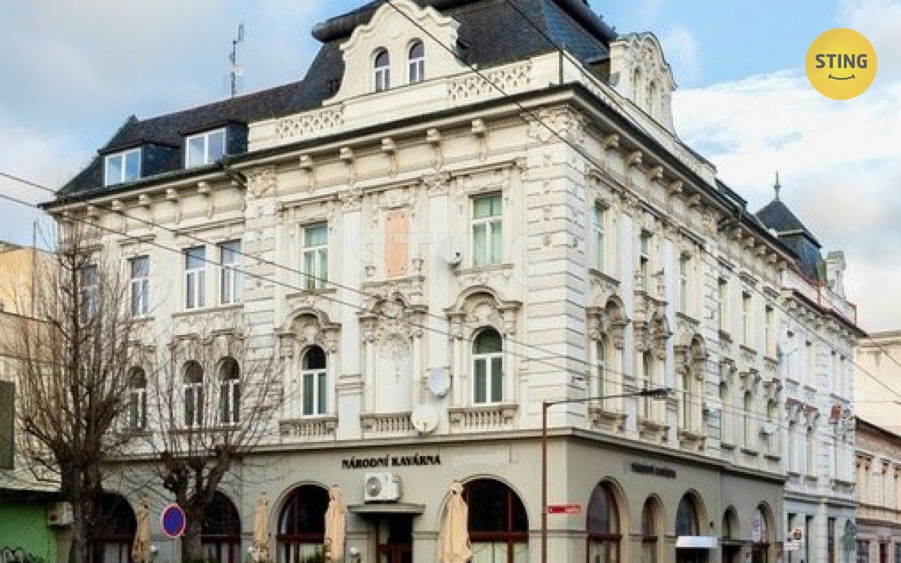 Restaurace, Olomoucká, Opava, 325 m²