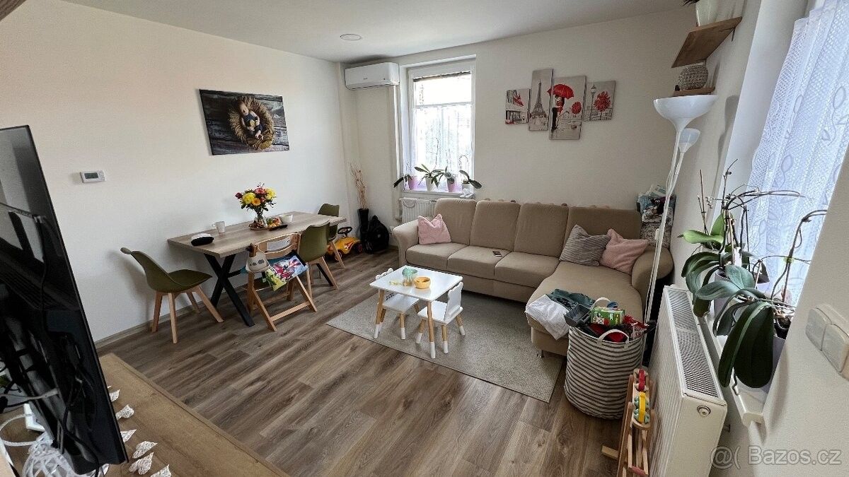 Byty, Hodonín, 695 01