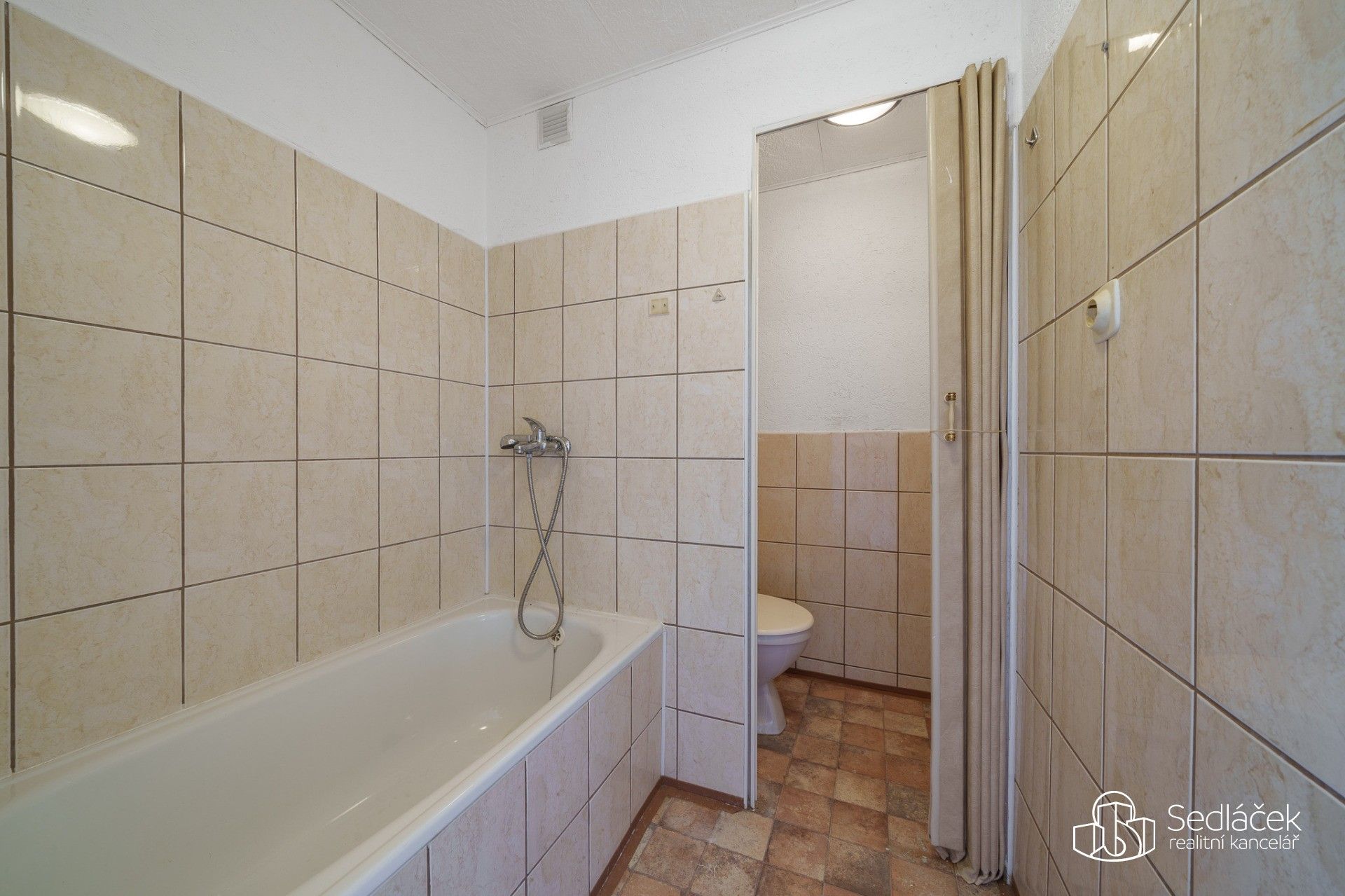 Prodej byt 1+1 - Slavíčkova, Sokolov, 39 m² - 5