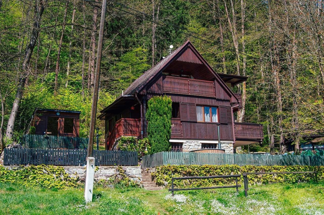 Chaty, Dobronice u Bechyně - Dobronice u Bechyně, Jihočeský kraj