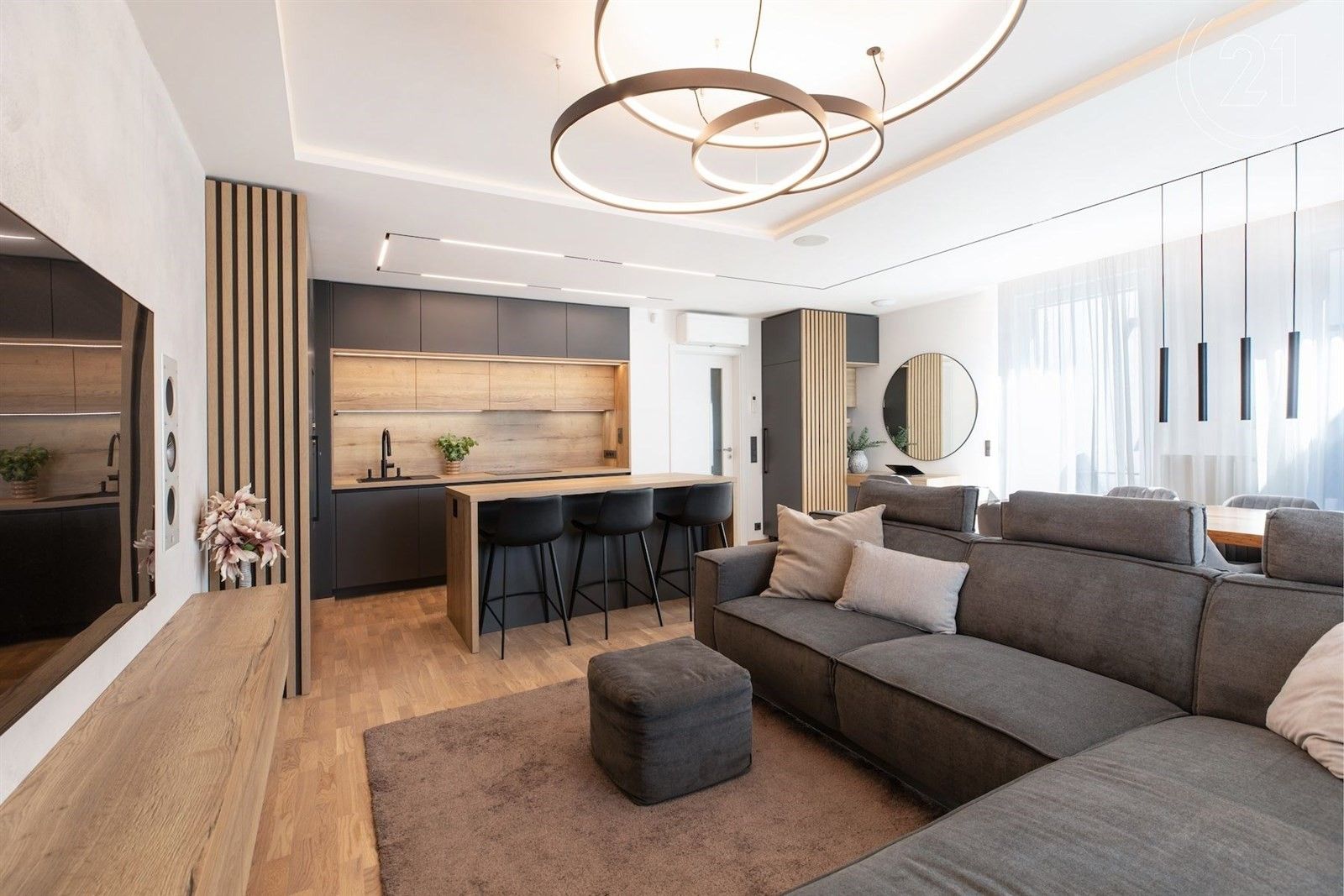 5+kk, Benešova, Praha, 140 m²