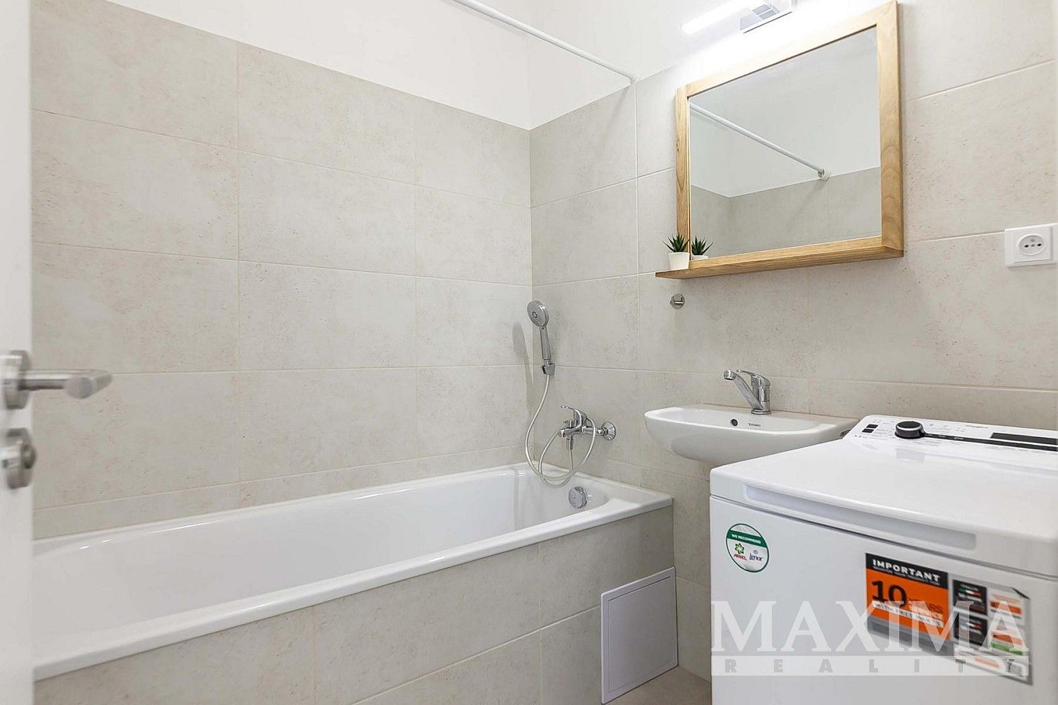 Byt 1+1 · 37 m² · Praha - Strašnice, okres Praha 10, Hlavní město Praha - 3