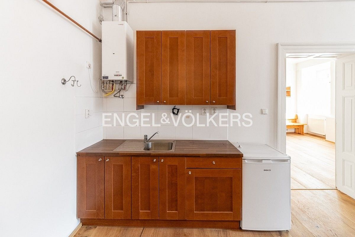 Pronájem kancelář - Praha - Nové Město, okres Praha 2, Hlavní město Praha, 46 m² - 5