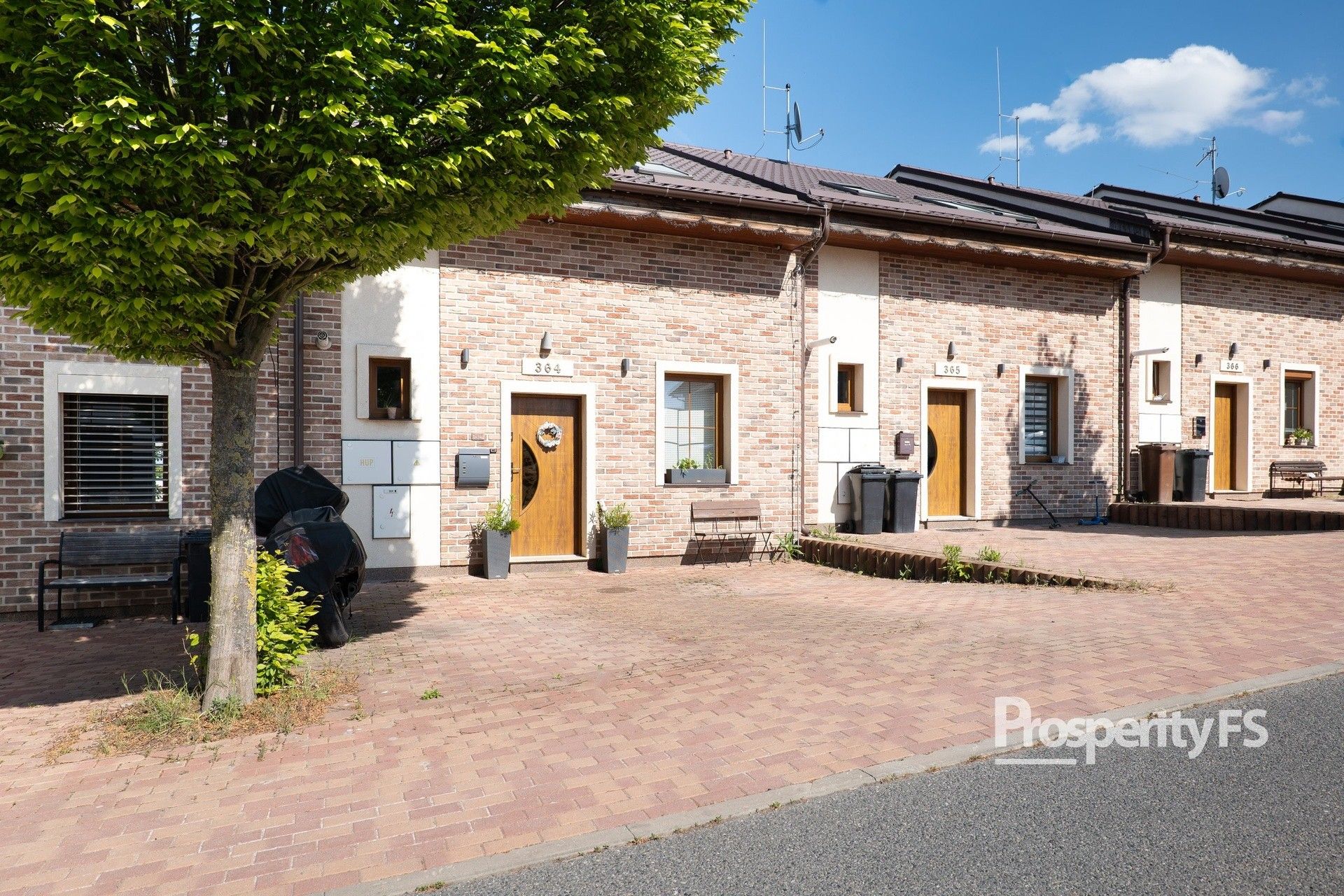 Prodej vila - V. Poláka, Stehelčeves, 132 m²