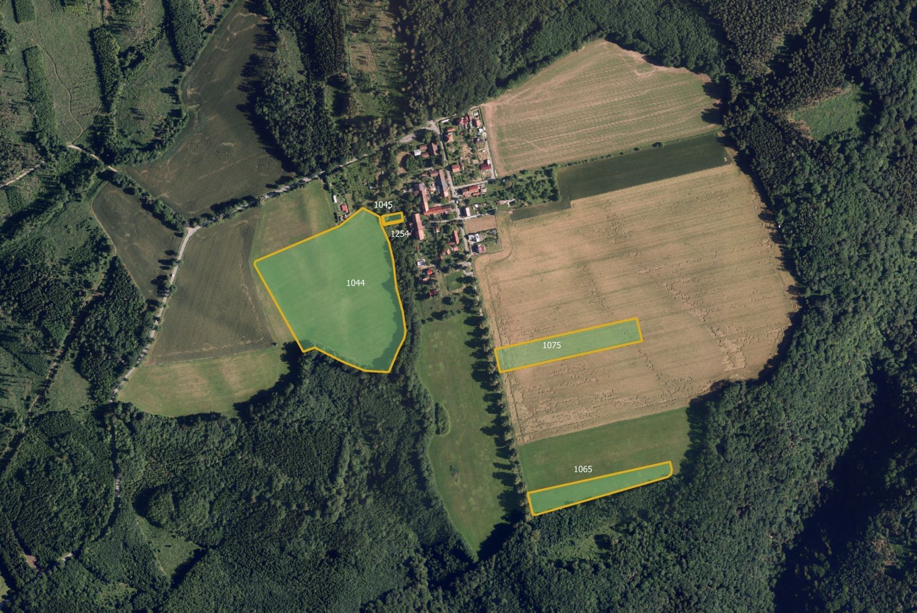 Louka, 10 721 m²