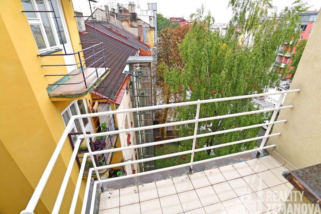 Pronájem byt 1+kk - Řipská, Praha, 30 m² - 2