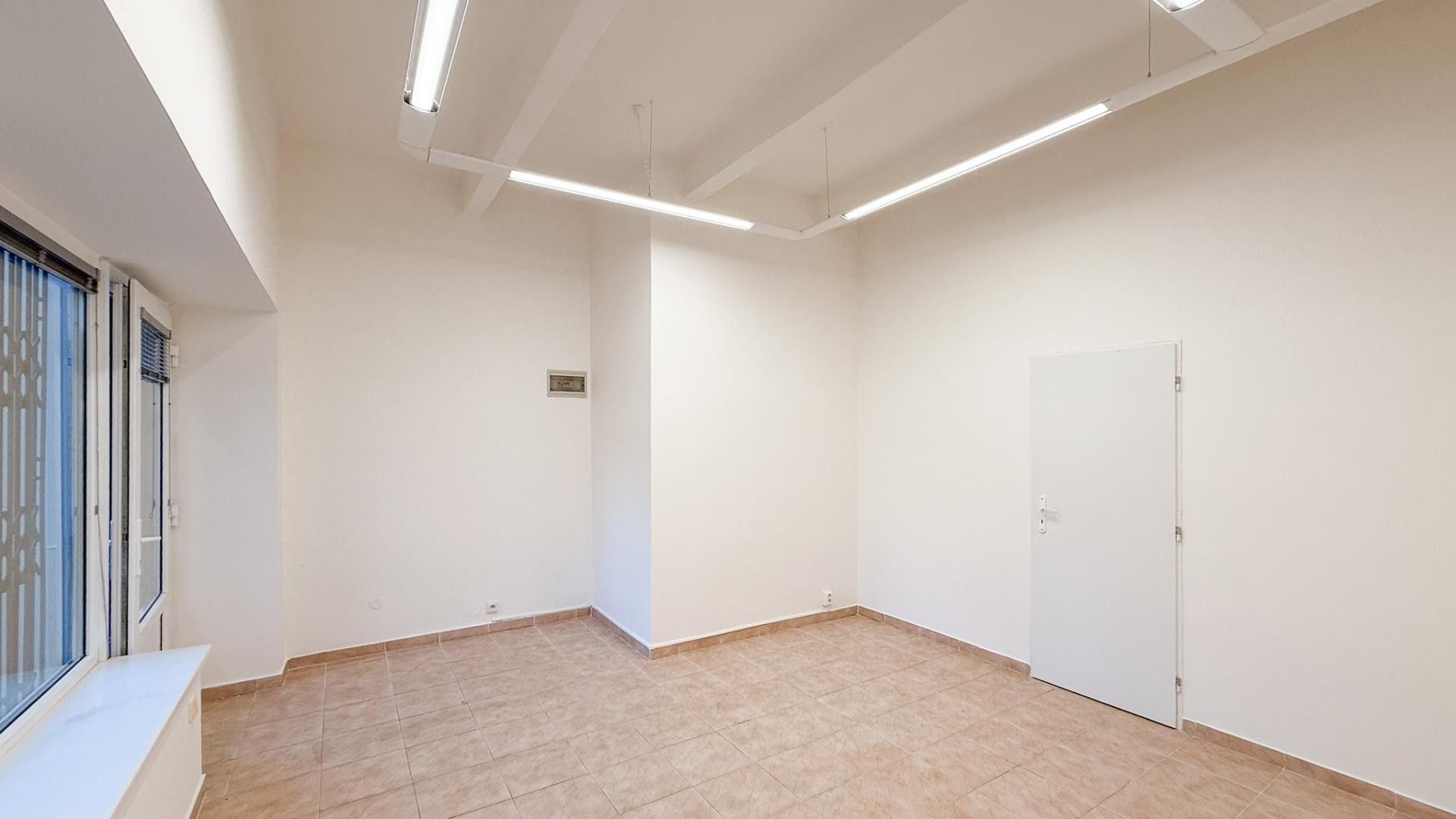 Obchodní prostory · 25 m² · Zavadilova, Praha - 4