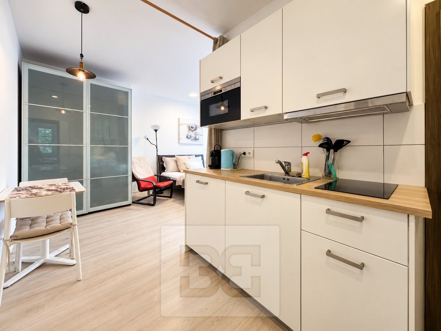 1+kk, Moskevská 861, Praha Vršovice, 28 m² - 1
