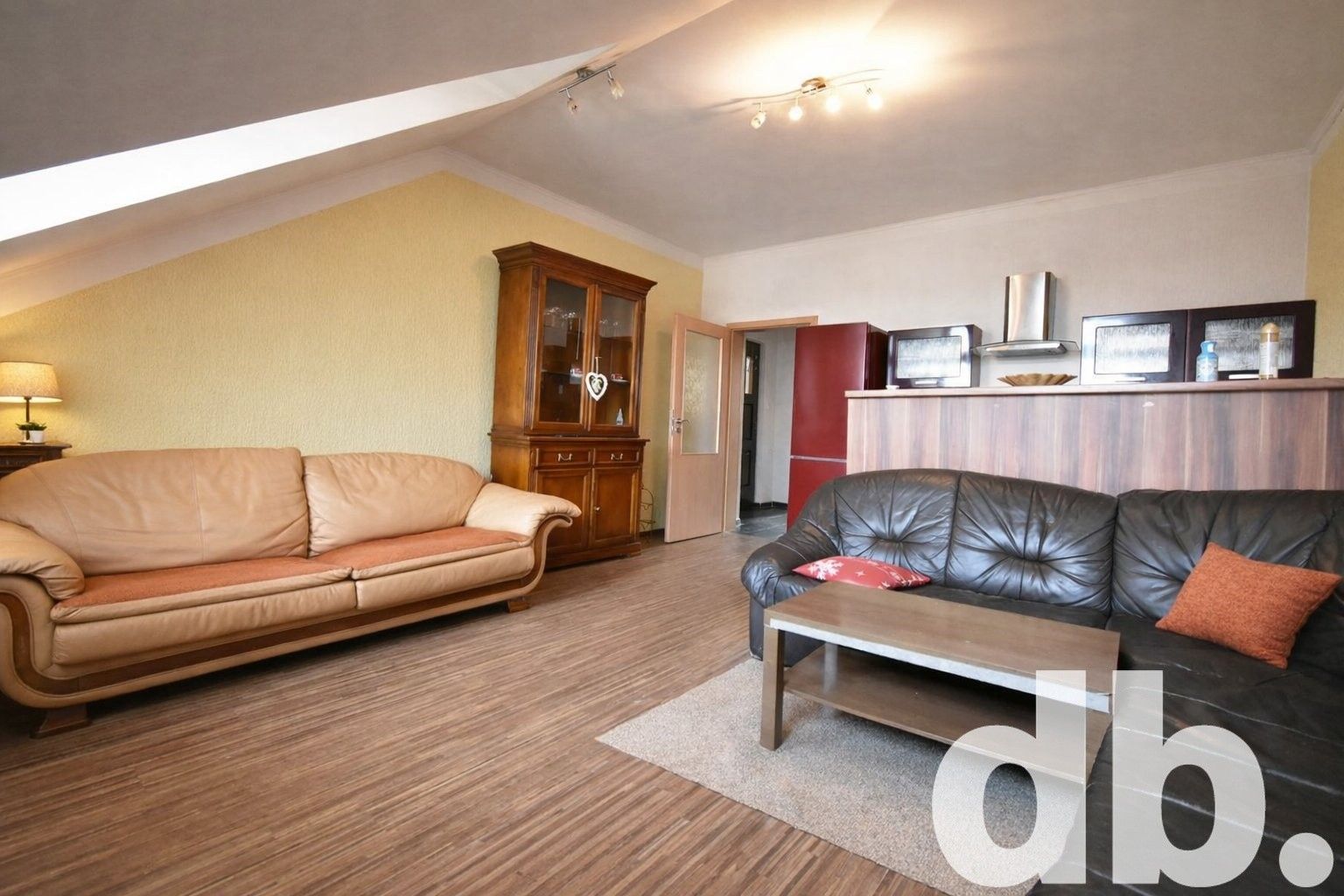 Pronájem byt 2+kk - náměstí Republiky, Karlovy Vary, 54 m²