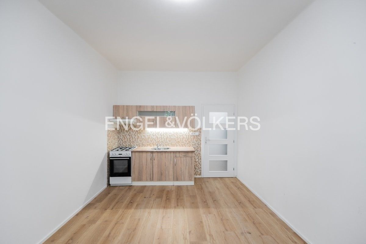 2+kk, Hartigova 1947, Praha Žižkov, 44 m² - 2