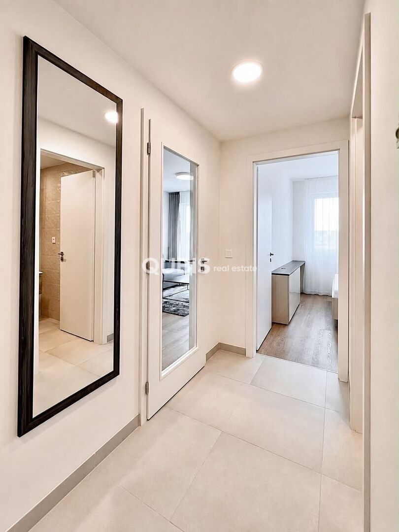 Pronájem byt 2+kk - Karlín, Praha, 46 m² - 5
