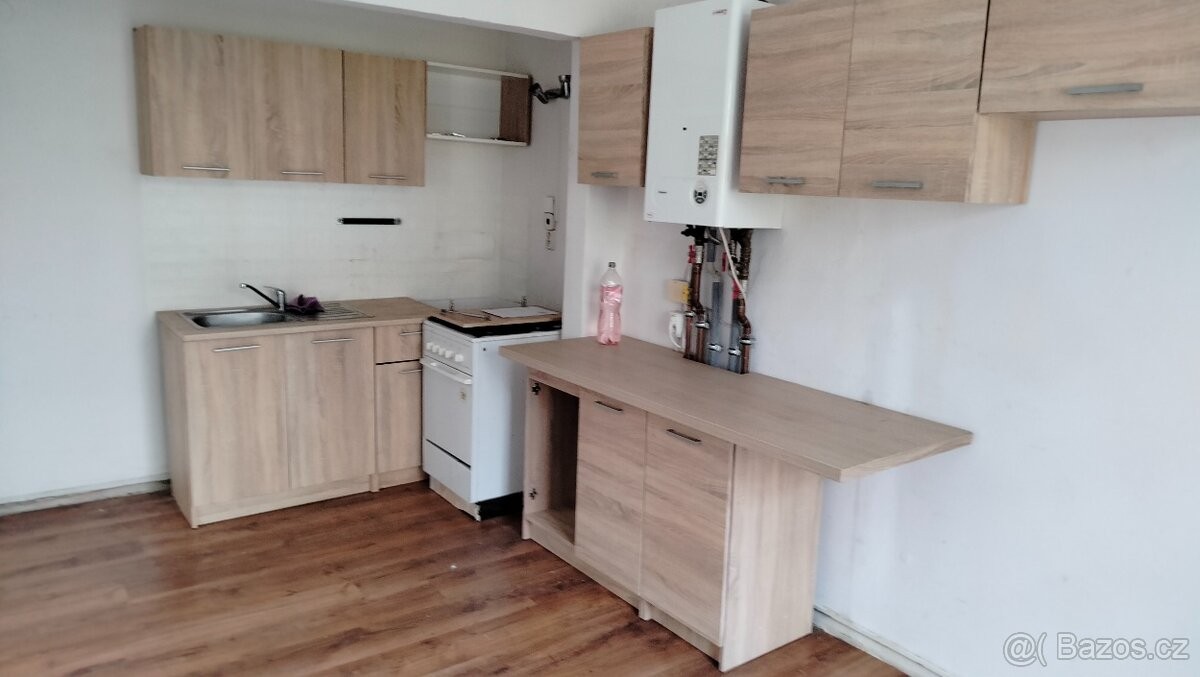4+1, Karlovy Vary, 360 01, 150 m² - 1
