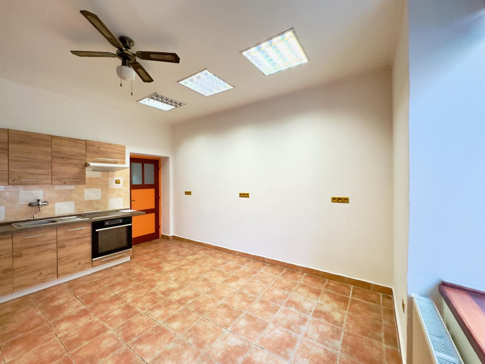 Prodej byt 1+1 - náměstí Osvobození, Česká Lípa, 49 m²