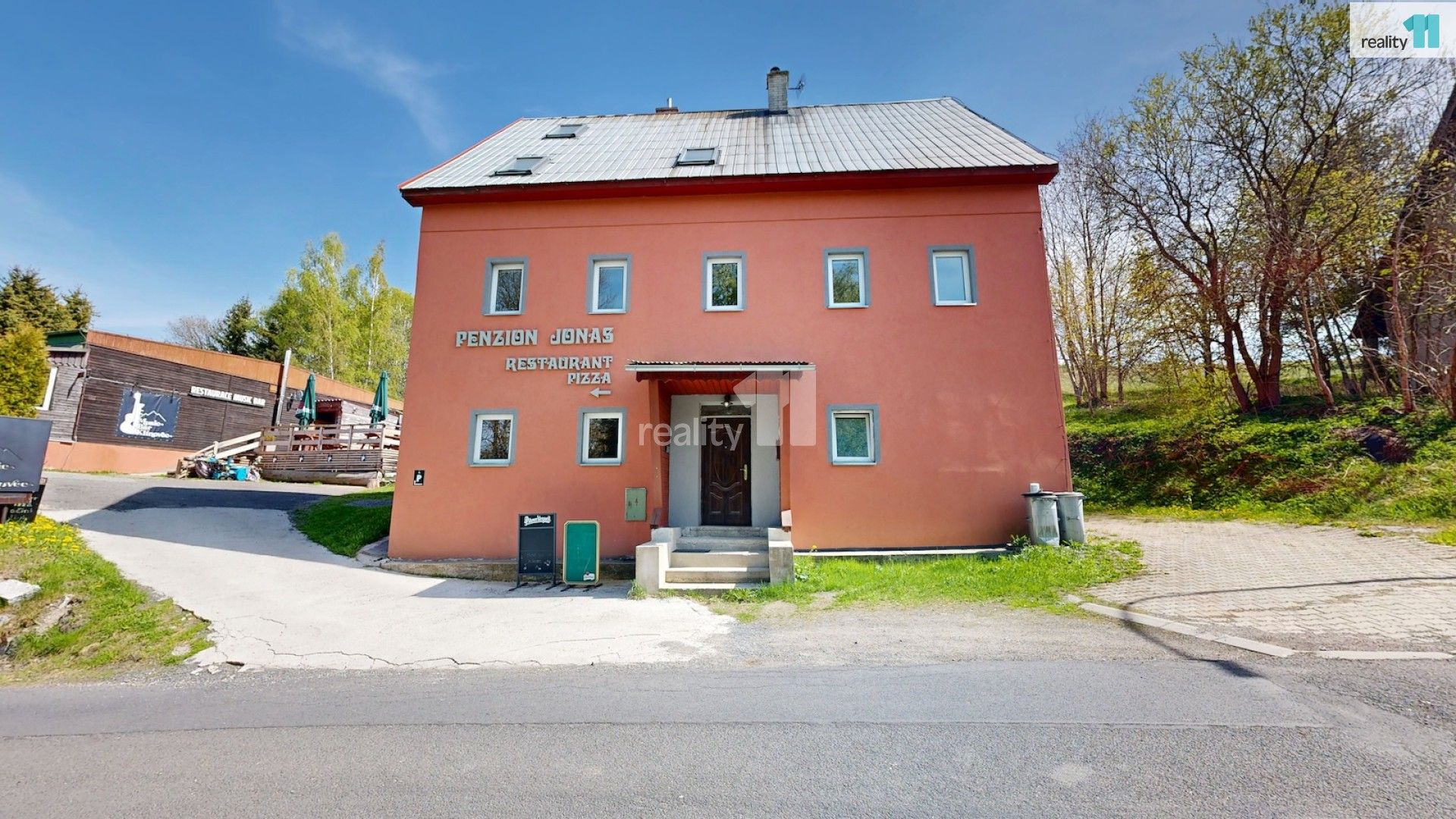 Ubytovací zařízení, Loučná, Loučná pod Klínovcem, 370 m² - 1