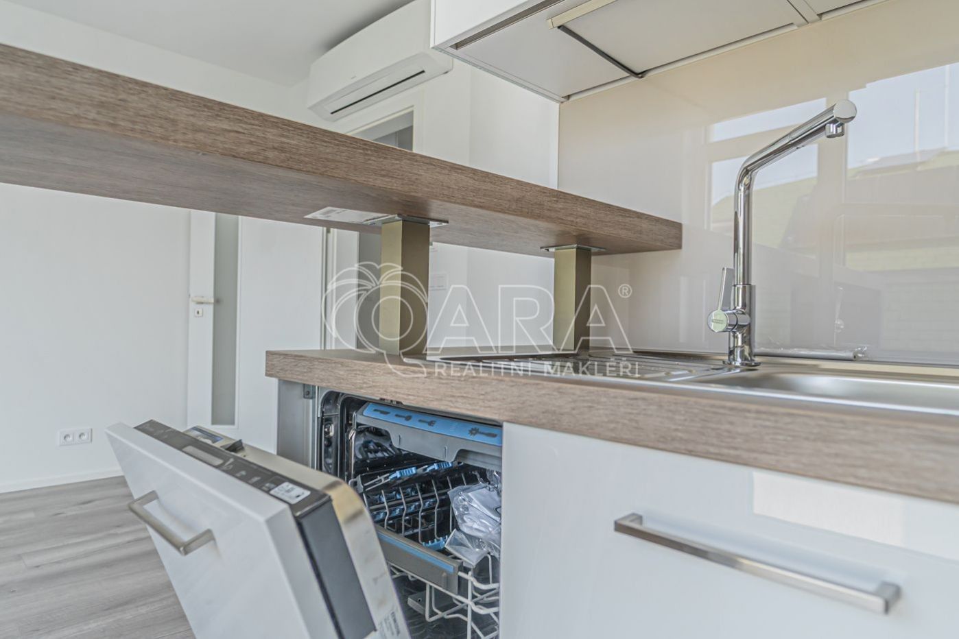 Byt 1+kk · 27 m² · Za Lužinami  , Praha Stodůlky - 4
